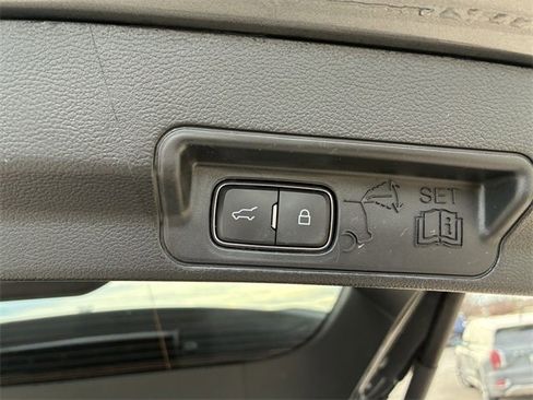 Certified 2022 Ford Explorer XLT image 16