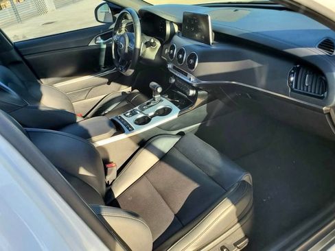Used 2021 Kia Stinger GT1 RWD image 7