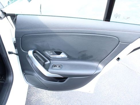 Used 2025 Mercedes-Benz CLA 250 image 12