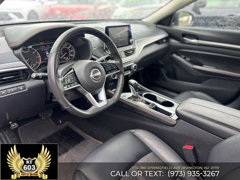 Used 2024 Nissan Sentra SV FWD image 20
