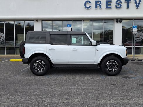 New 2025 Ford Bronco Outer Banks image 5