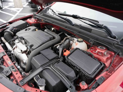 Used 2021 Chevrolet Malibu RS image 32