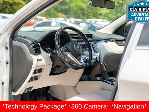 Used 2019 Nissan Rogue Sport SV w/ Technology Package AWD/4WD image 14