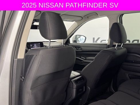 Used 2025 Nissan Pathfinder SV FWD image 15