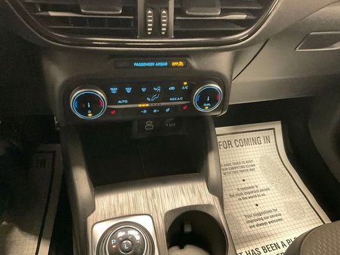 Used 2024 Ford Escape ST-Line AWD/4WD image 18