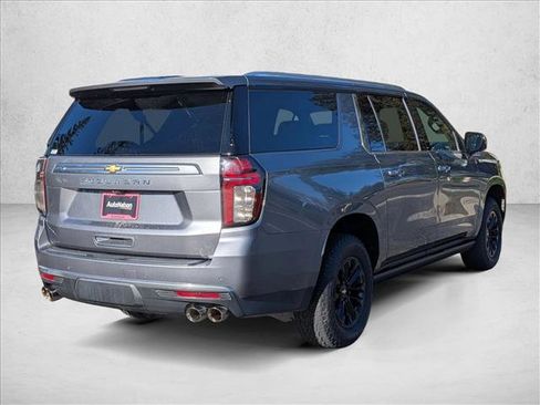 Used 2021 Chevrolet Suburban High Country w/ Premium Package image 5