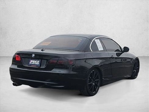 Used 2011 BMW 328i Convertible image 4