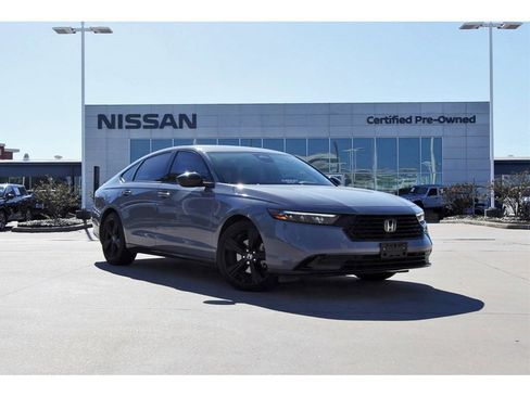 Used 2023 Honda Accord Sport image 1