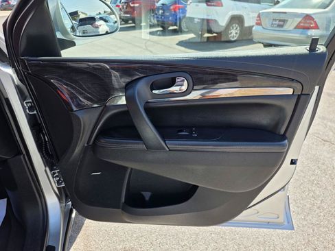 Used 2015 Buick Enclave Leather FWD image 23