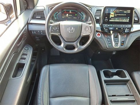 Certified 2023 Honda Odyssey Sport image 12