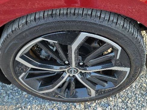 Used 2024 Nissan Altima 2.5 SR image 7