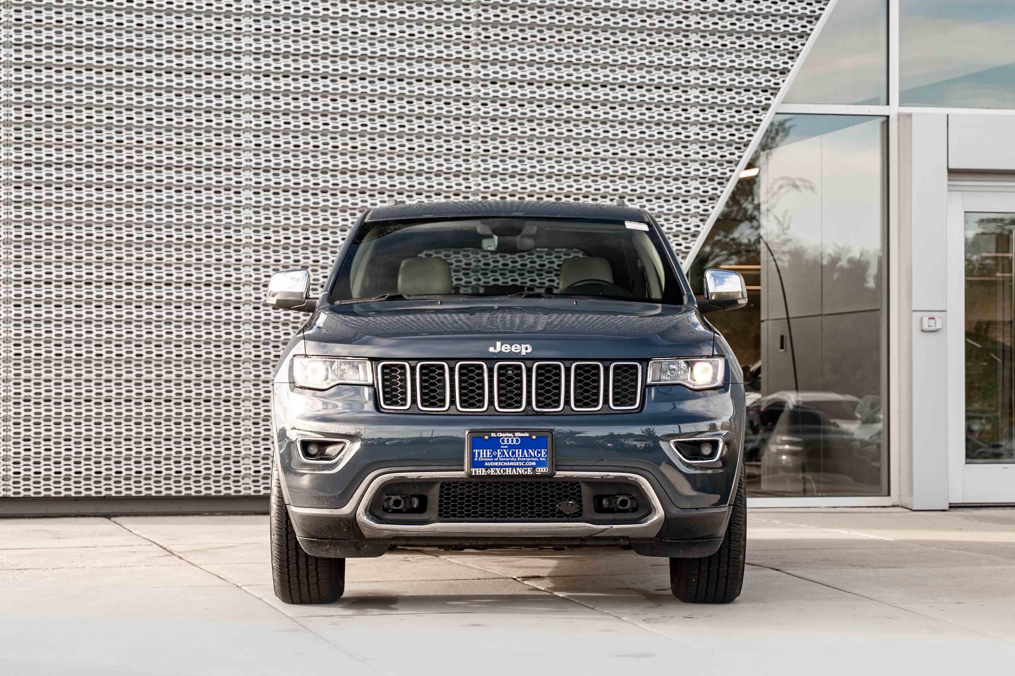 Used 2019 Jeep Grand Cherokee Limited w/ Trailer Tow Group IV AWD/4WD image 30
