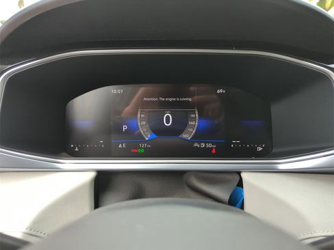 Used 2025 Volkswagen Taos SE image 45