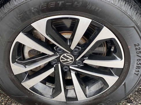 Used 2022 Volkswagen Tiguan S AWD/4WD image 29
