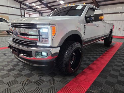 Used 2017 Ford F350 Lariat w/ Lariat Ultimate Package image 21