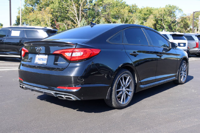 Used 2015 Hyundai Sonata Sport 2.0T FWD image 3