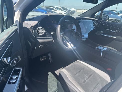 Used 2025 Mercedes-Benz EQE AMG 4MATIC SUV image 9