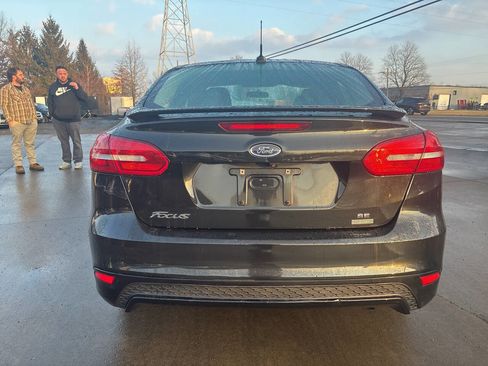 Used 2015 Ford Focus SE w/ SE Ecoboost Package image 5