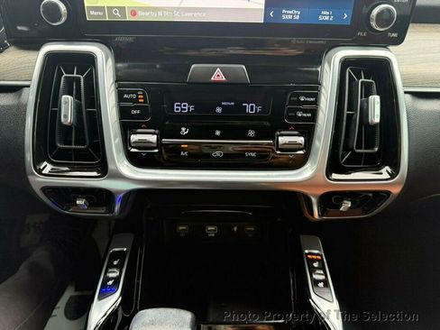 Used 2023 Kia Sorento SX Prestige image 31