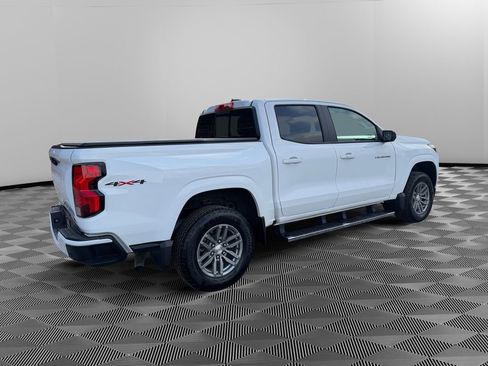 Used 2024 Chevrolet Colorado LT w/ LT Convenience Package II image 7