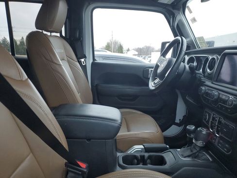 Used 2021 Jeep Wrangler Unlimited Rubicon AWD/4WD image 10