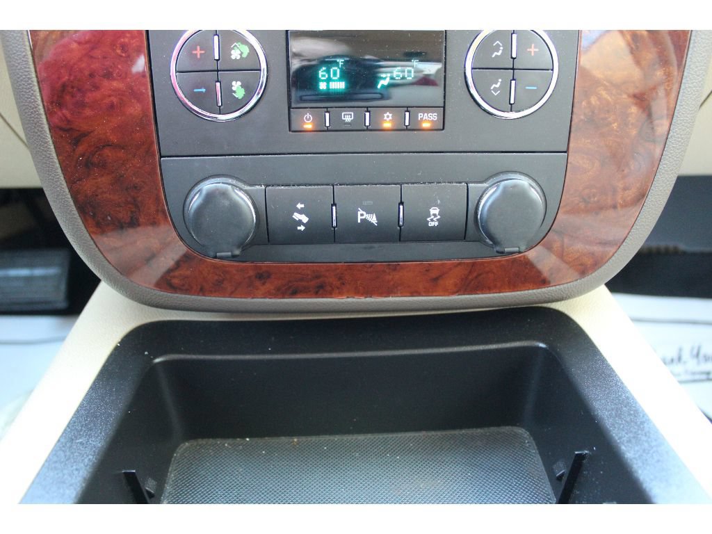 Used 2013 Chevrolet Avalanche LT w/ All-Star Edition RWD image 10