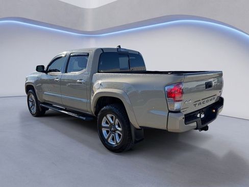 Used 2019 Toyota Tacoma Limited image 5