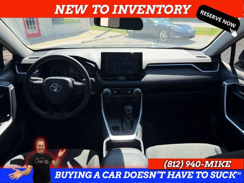 Used 2021 Toyota RAV4 XLE AWD/4WD image 14