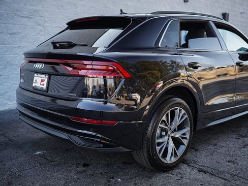 Used 2021 Audi Q8 Premium w/ Black Optic Package image 15