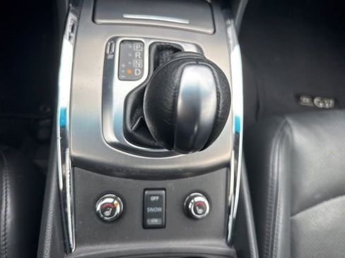 Used 2013 INFINITI G37 x w/ Premium Pkg image 19