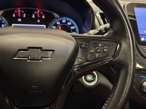 Used 2022 Chevrolet Equinox RS w/ RS Leather Package image 21