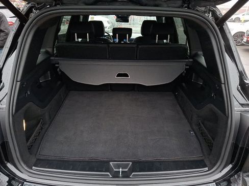 Used 2024 Mercedes-Benz GLB 250 4MATIC image 29