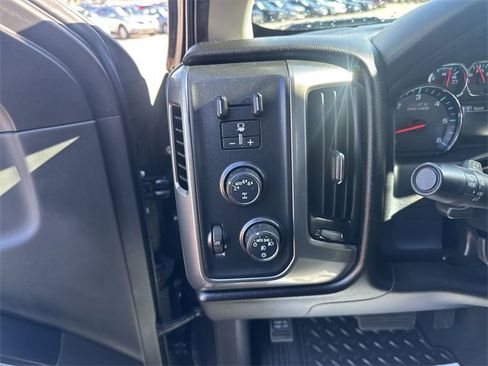 Used 2018 Chevrolet Silverado 1500 LT w/ Texas Edition image 12