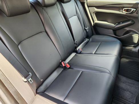 Used 2025 Acura Integra FWD image 16