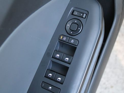 New 2025 Kia K4 EX image 19