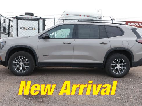Used 2026 GMC Acadia AT4 w/ LPO, Floor Liner Package AWD/4WD image 1