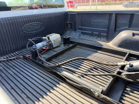 Used 2016 Ford F250 XL w/ XL Appearance Package AWD/4WD image 25