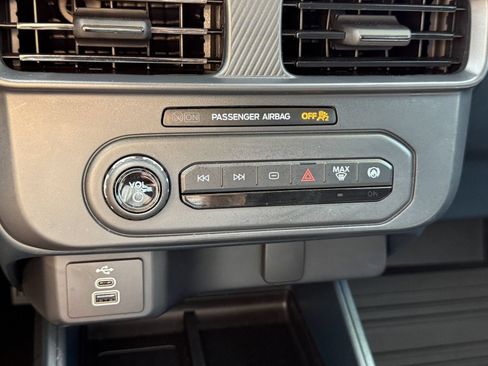Used 2025 Ford Maverick XL FWD image 23