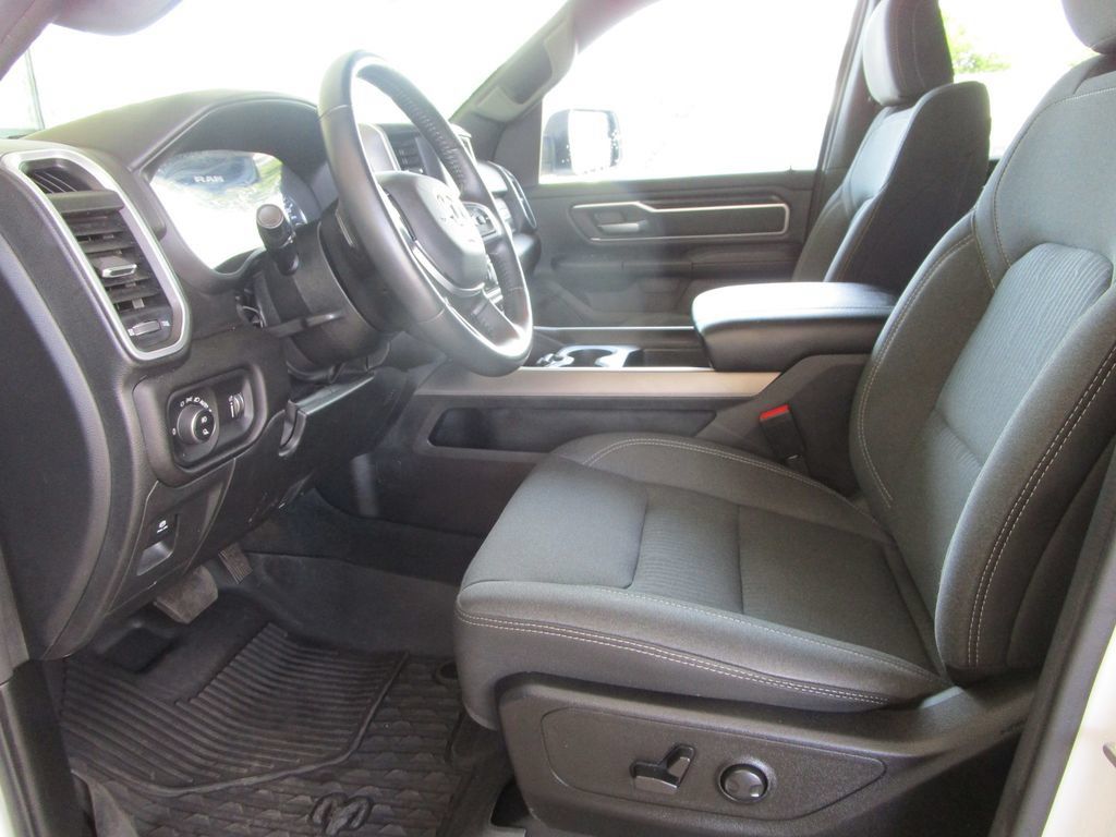 Used 2023 RAM 1500 Lone Star AWD/4WD image 31