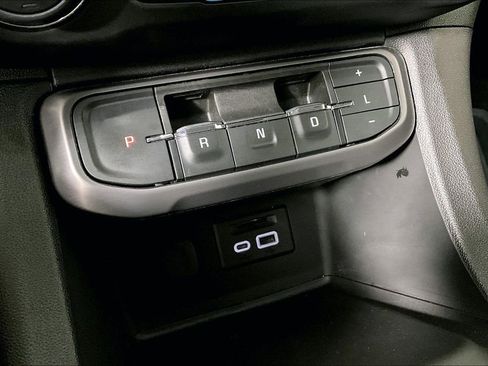 Used 2023 GMC Acadia AT4 w/ Technology Package image 34