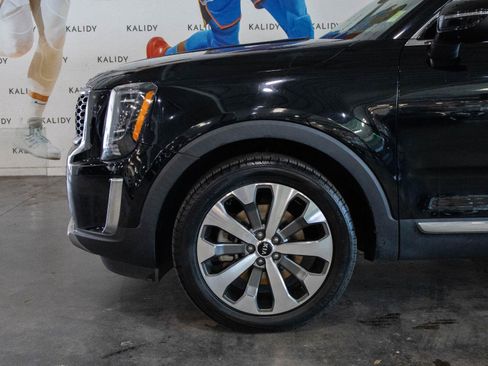 Used 2020 Kia Telluride EX w/ EX Premium Package FWD image 17