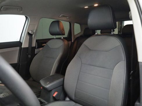 Used 2022 Volkswagen Taos SE image 8