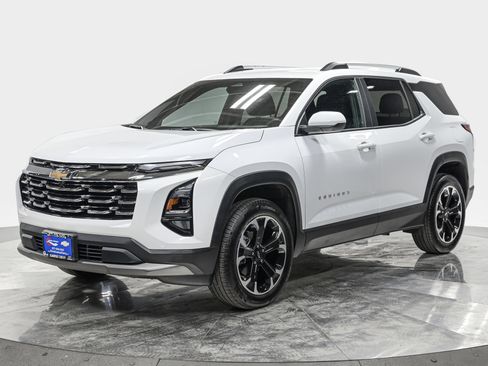 Used 2025 Chevrolet Equinox LT w/ Convenience Package II FWD image 1