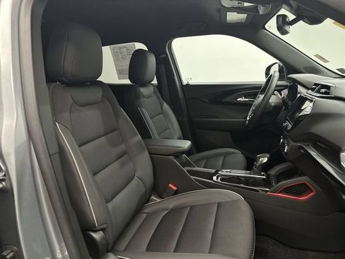 Used 2023 Chevrolet TrailBlazer RS w/ Convenience Package AWD/4WD image 27