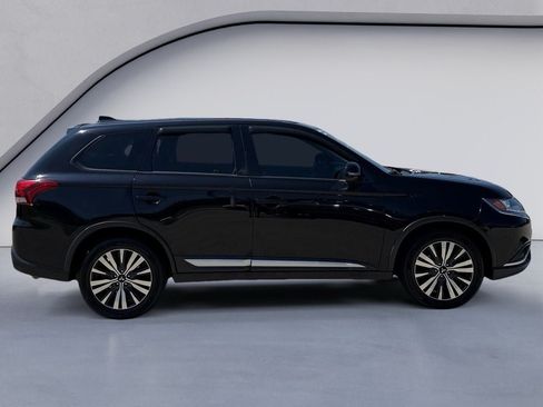 Used 2019 Mitsubishi Outlander SE FWD image 6