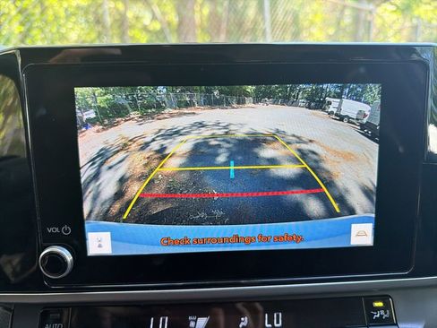 Used 2025 Toyota Camry LE FWD image 23