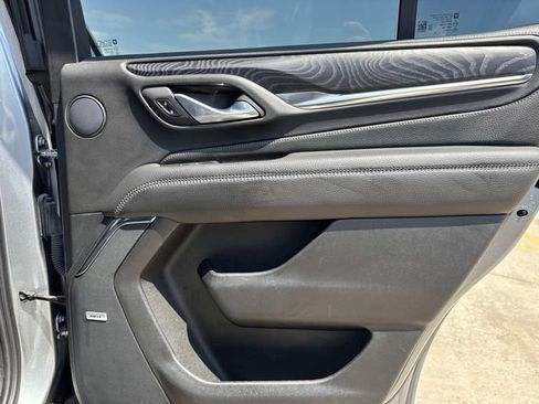 Used 2024 GMC Yukon Denali RWD image 26