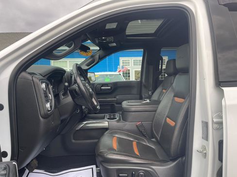 Used 2019 GMC Sierra 1500 AT4 w/ AT4 Premium Package image 4