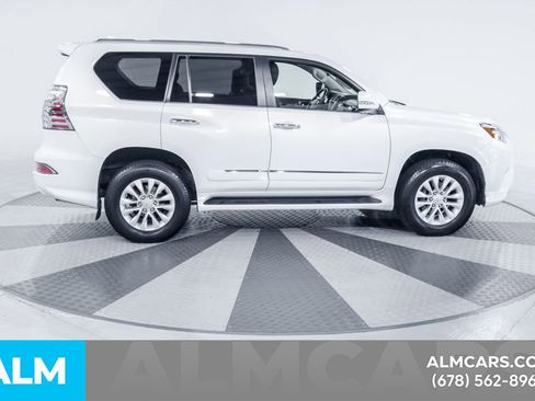 Used 2019 Lexus GX 460 image 12