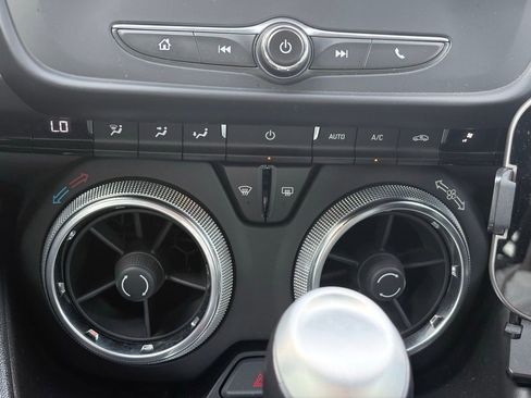 Used 2022 Chevrolet Camaro LT w/ RS Package image 9